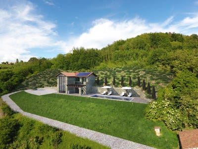 /international/it/calamandrana-calamandrana-piedmont-310103447321/