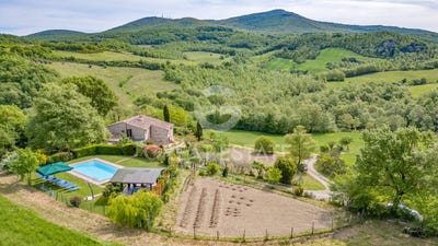 /international/it/radicofani-tuscany-310107921558/