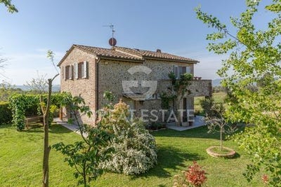 /international/it/citta-della-pieve-umbria-310101377875/