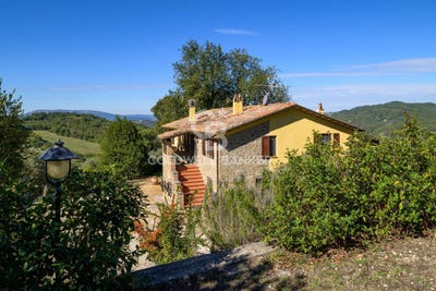 /international/it/gubbio-umbria-310105304089/