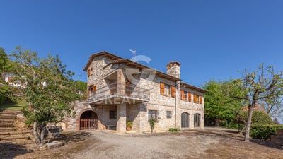 /international/it/sarteano-tuscany-310107744405/