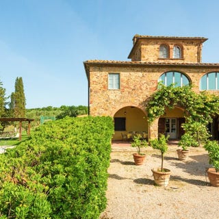 /international/it/sinalunga-tuscany-310107980135/