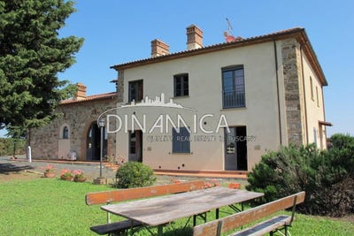/international/it/santa-luce-tuscany-310100736821/