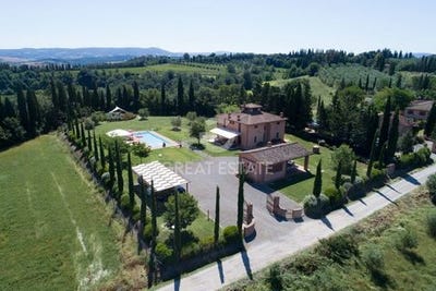 /international/it/lajatico-tuscany-120086641551/