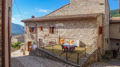 /international/it/vallo-di-nera-umbria-310109151396/