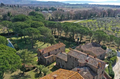 /international/it/tuoro-sul-trasimeno-umbria-310104989500/