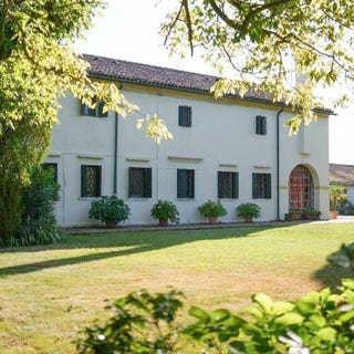 /international/it/ca-bianca-emilia-romagna-310108406911/