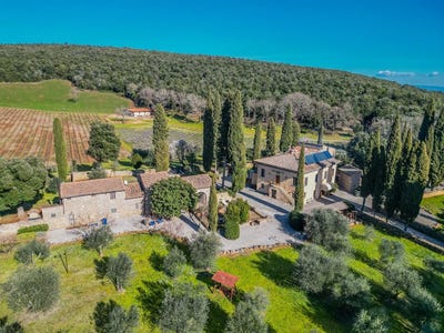 /international/it/san-gimignano-tuscany-310106189349/