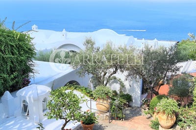 /international/it/anacapri-campania-310107582091/