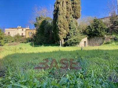 /international/it/piazza-giacomo-matteotti-montescudaio-tuscany-310108271136/