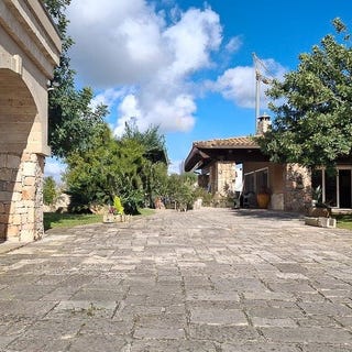 /international/it/neviano-apulia-310106263466/