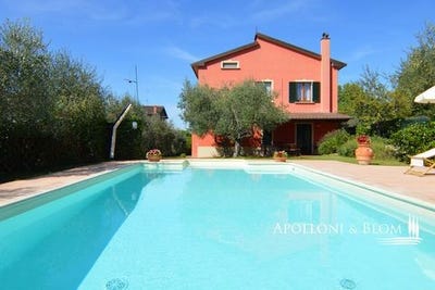 /international/it/via-del-progresso-castiglione-del-lago-umbria-310101710703/
