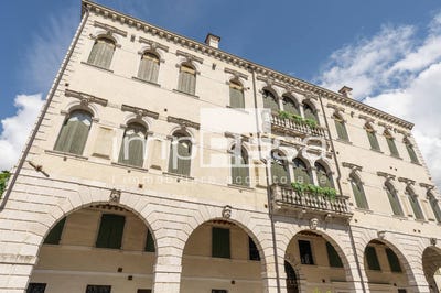 /international/it/via-gorgazzo-1-polcenigo-friuli-venezia-giulia-310102956924/
