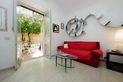 /international/it/via-duchessa-di-galliera-rome-lazio-310101018165/