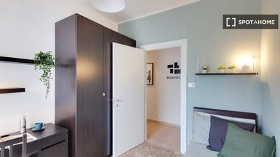 /international/it/milan-lombardy-310108525412/