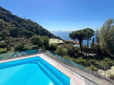 /international/it/pozzuoli-campania-310119943200/