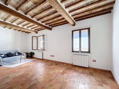 /international/it/1-via-mercato-sud-mercatello-sul-metauro-marche-310103018027/