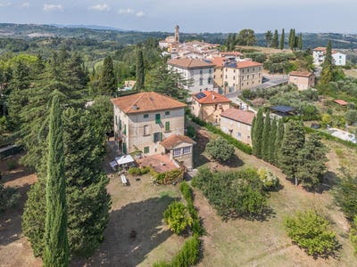 /international/it/terricciola-tuscany-310098221718/
