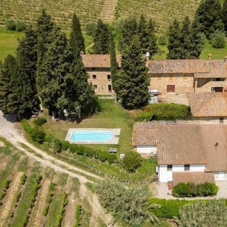 /international/it/san-gimignano-tuscany-310110035062/