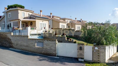/international/it/via-arno-ardea-lazio-310100407064/