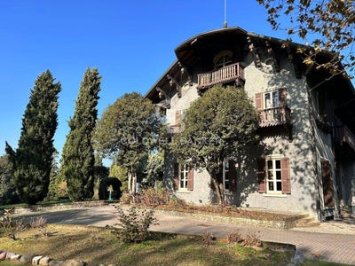 /international/it/besana-in-brianza-lombardy-310105304367/