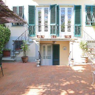 /international/it/lucca-tuscany-310108837377/?lang=id