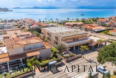 /international/it/golfo-aranci-sardinia-310108318049/