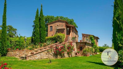 /international/it/citta-della-pieve-umbria-310110358875/