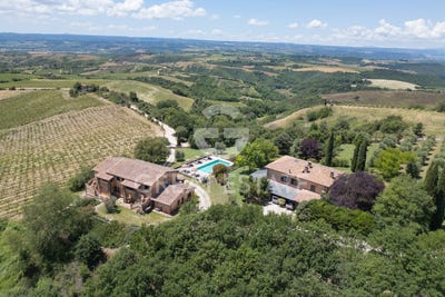/international/it/montecchio-umbria-120092795695/