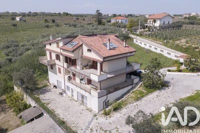 /international/it/ortona-foro-abruzzo-310107301447/?lang=pt