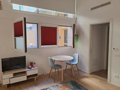 /international/it/via-san-calocero-milan-lombardy-310093873492/