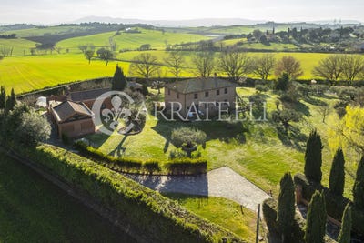 /international/it/castiglione-del-lago-umbria-310106130398/
