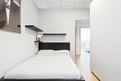 /international/it/via-privata-deruta-milan-lombardy-310098638571/