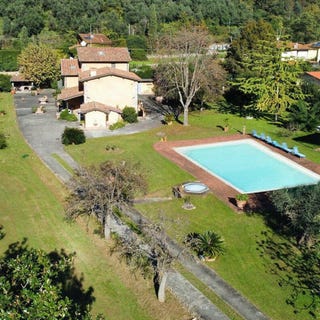 /international/it/pietrasanta-tuscany-310107185468/