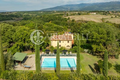 /international/it/terranuova-bracciolini-tuscany-310109731997/