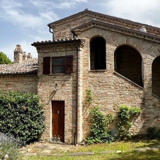 /international/it/fratte-rosa-marche-310108132508/