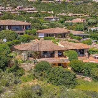 /international/it/cala-di-volpe-sardinia-310109797343/