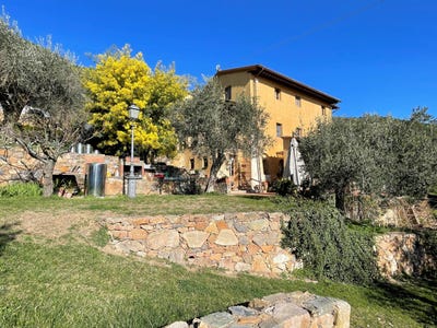 /international/it/calci-tuscany-310107185265/