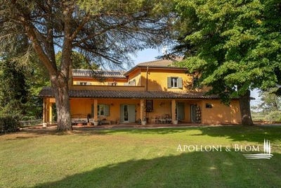 /international/it/strada-provinciale-lauretana-trequanda-tuscany-310103044290/