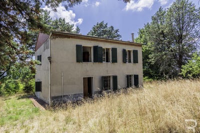 /international/it/sorano-sorano-tuscany-310109344564/