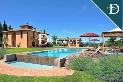 /international/it/peccioli-tuscany-310106426594/