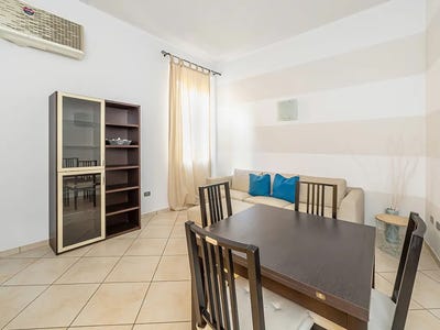 /international/it/via-san-felice-bologna-emilia-romagna-310094617129/