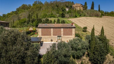 /international/it/san-gimignano-tuscany-310108929714/