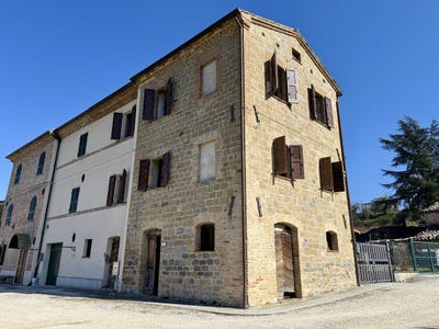 /international/it/amandola-marche-310107013449/