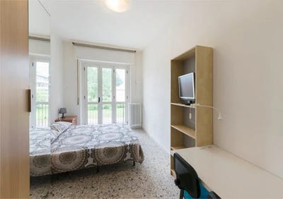 /international/it/via-achille-feraboli-milan-lombardy-310093828603/
