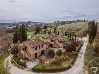 /international/it/asciano-tuscany-310107068653/