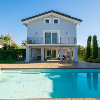/international/it/forte-dei-marmi-tuscany-310107295048/