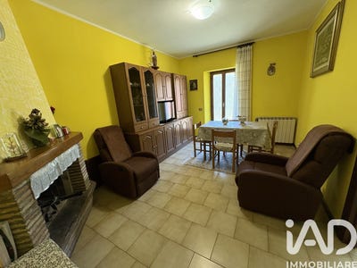 /international/it/via-borgo-mazzini-apecchio-marche-310108319358/