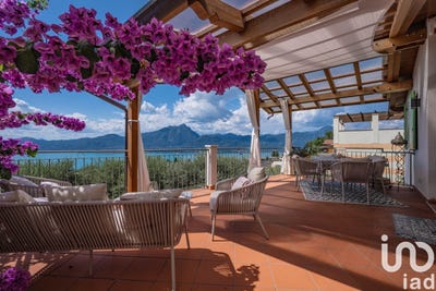 /international/it/torri-del-benaco-veneto-310101375856/