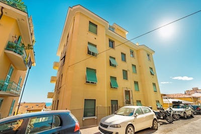 /international/it/33-via-giuseppe-giusti-sanremo-liguria-310108807202/